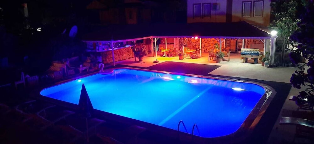 Everest Apart Hotel 6/55