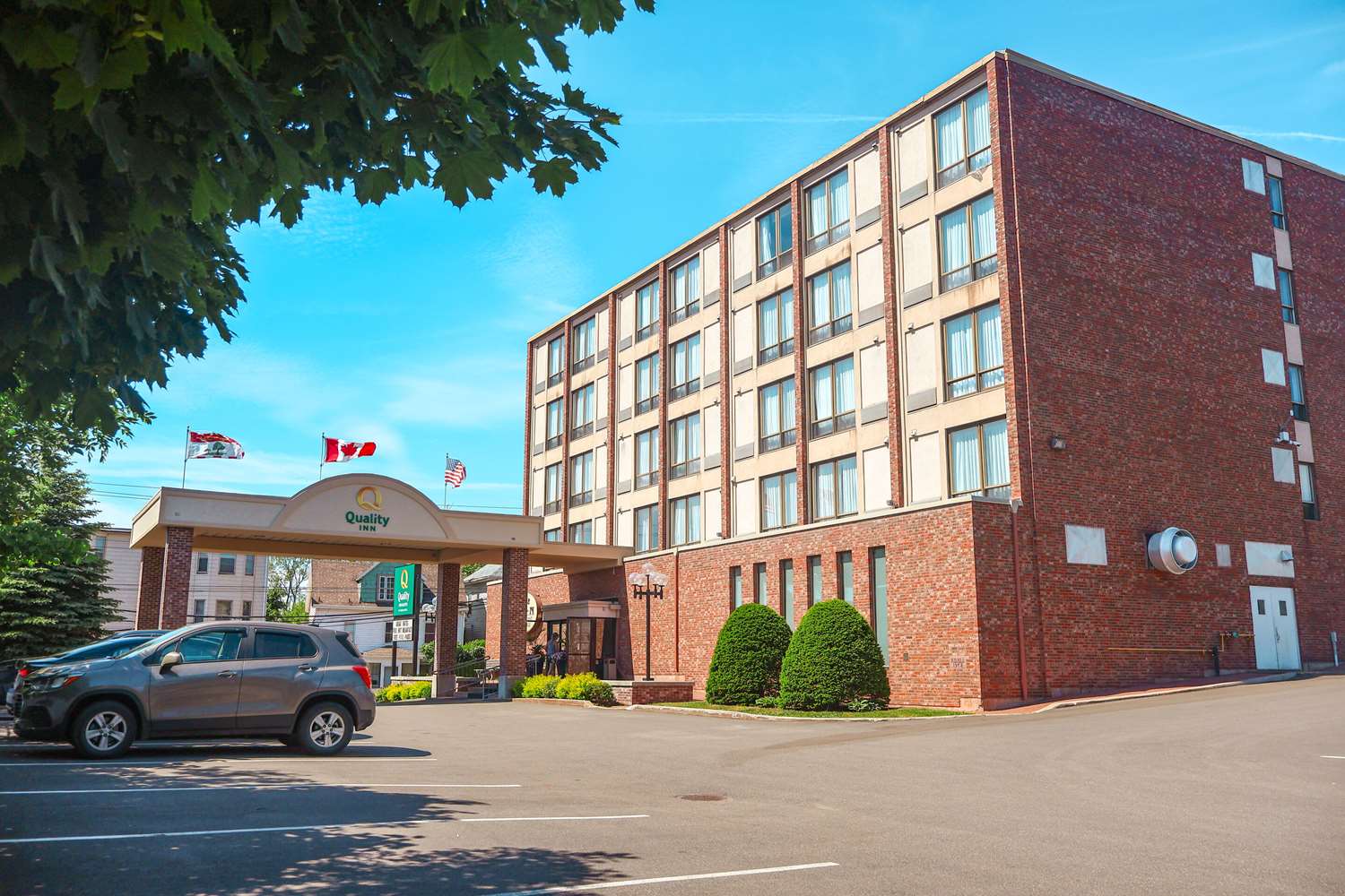 Quality Inn Suites Downtown Charlottetown 33/34