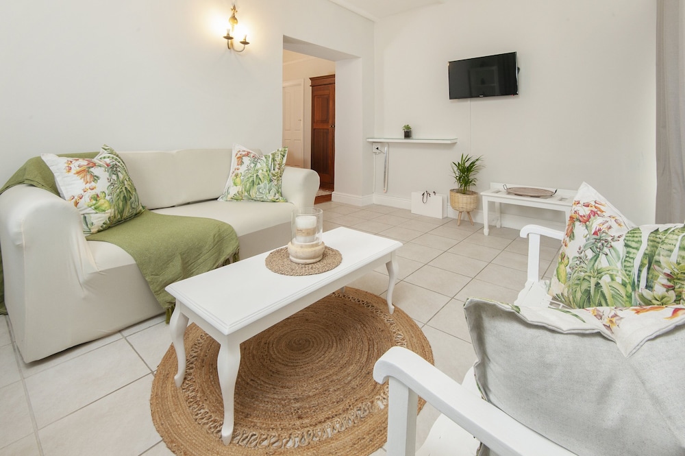 Cliff Cottage 25/47