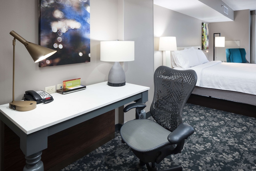 Hilton Garden Inn Nashville-Vanderbilt 18/65