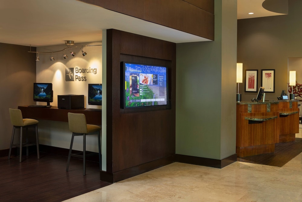 Courtyard by Marriott Bradenton Sarasota/Riverfront 8/49
