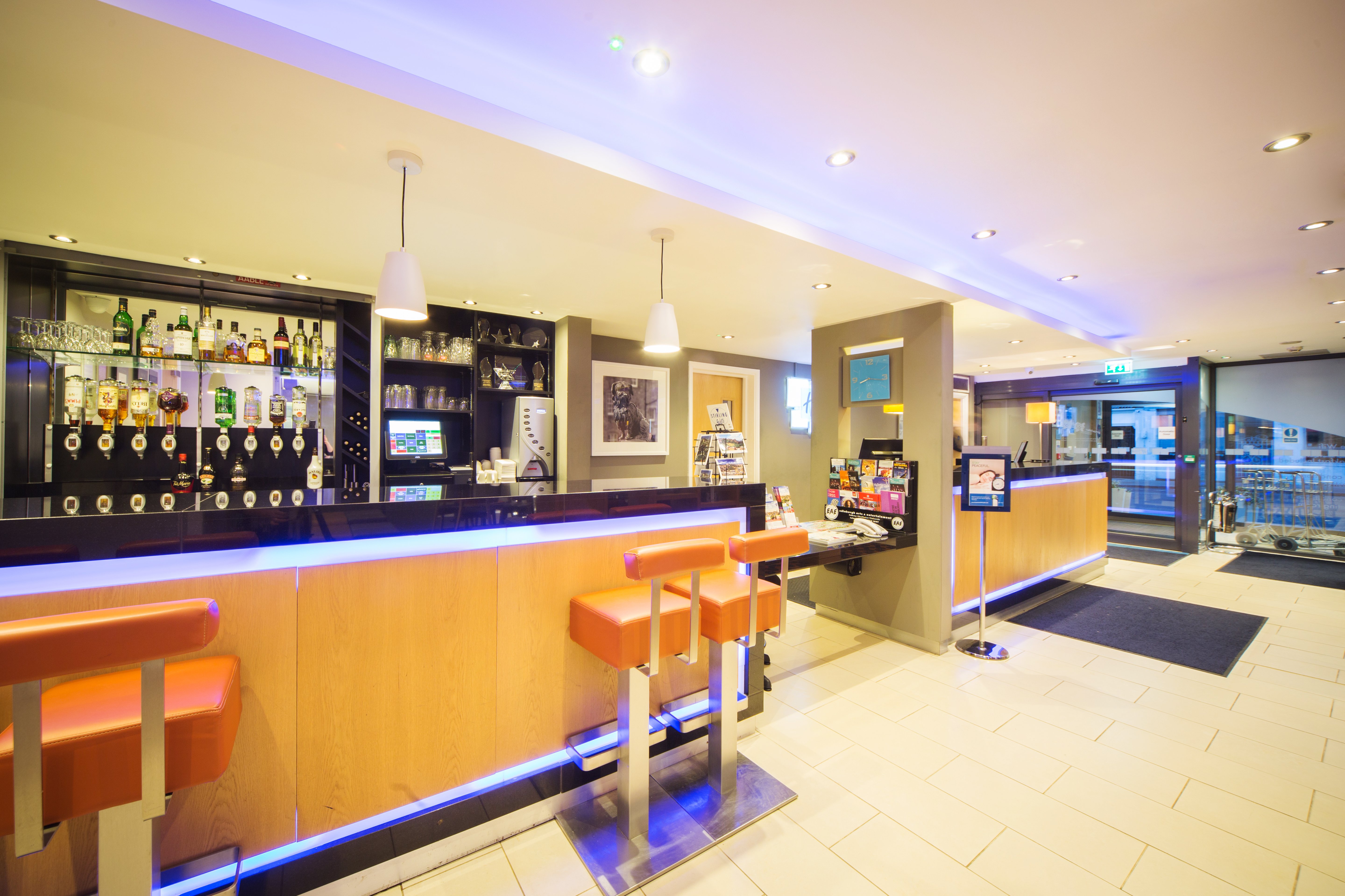 Holiday Inn Express Edinburgh Royal Mile 47/77