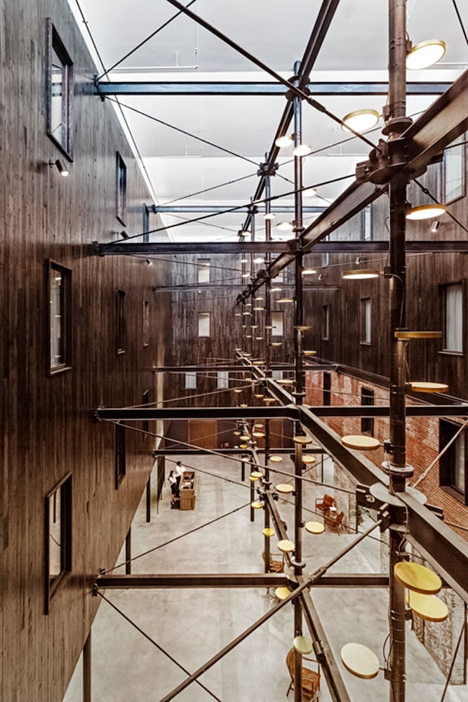 Crossroads Hotel 34/53