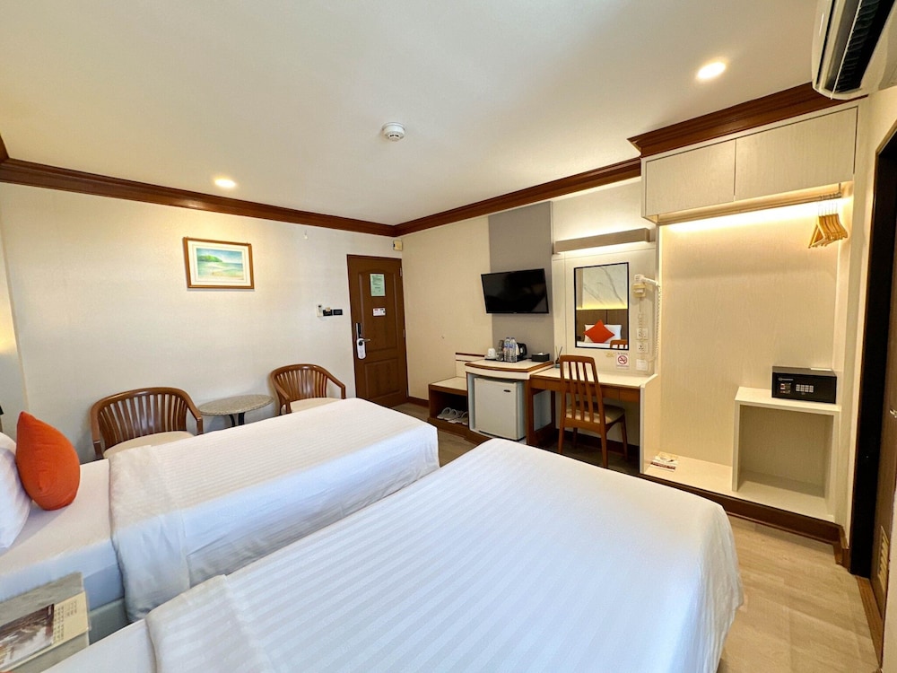 Sakol Hotel 25/65