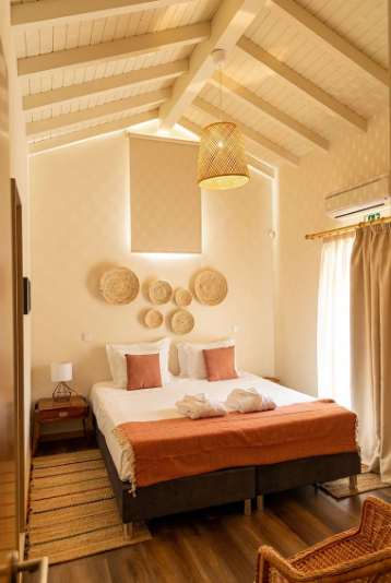 House, Double Bed