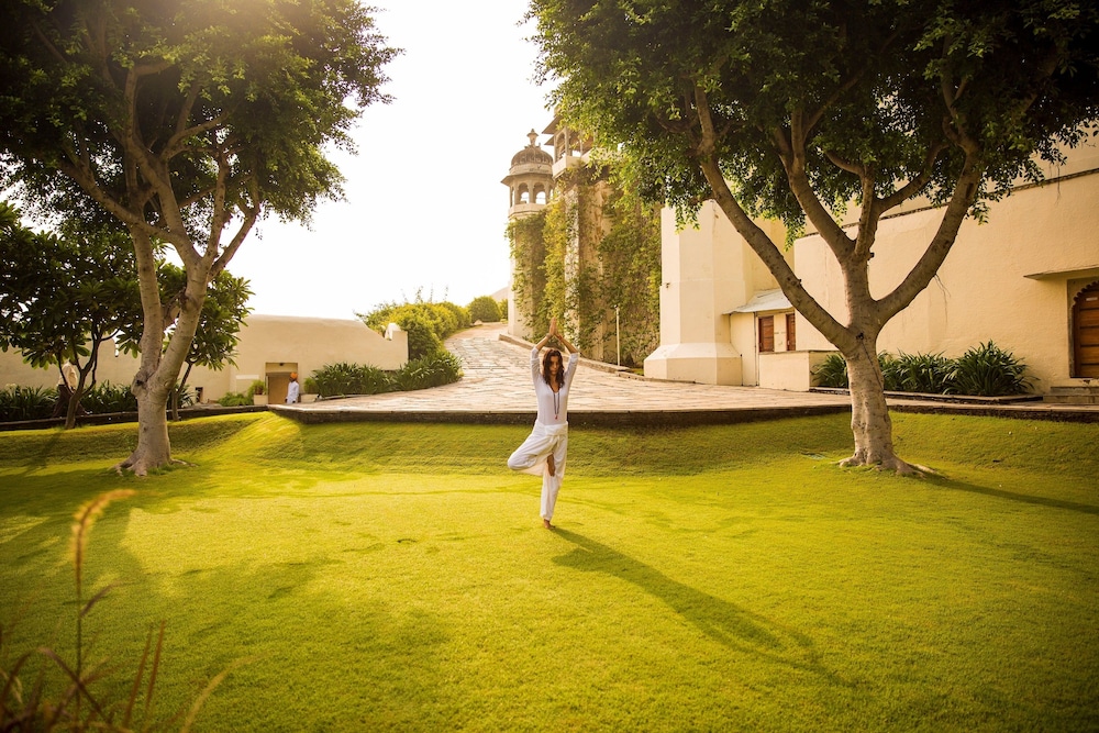RAAS DEVIGARH(Formerly - DEVI GARH BY LEBUA) 58/70