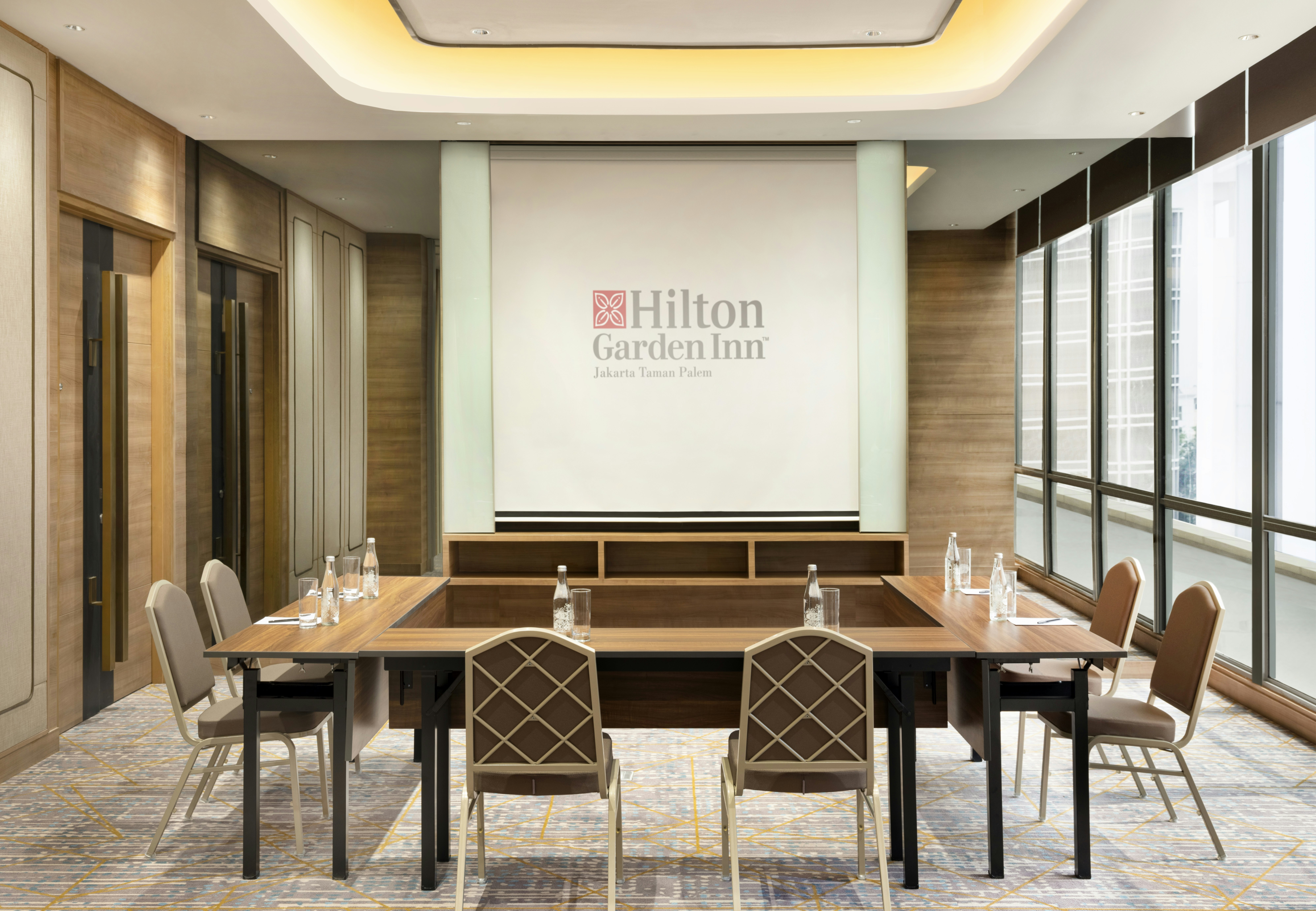Hilton Garden Inn Jakarta Taman Palem 60/63