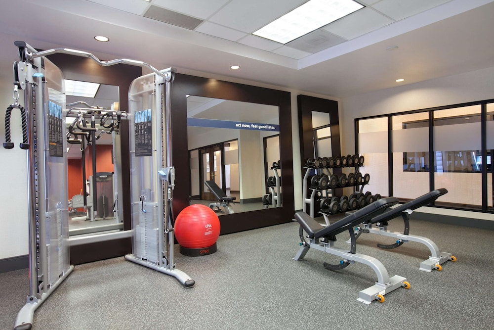 Hampton Inn & Suites Anaheim - Garden Grove 24/44