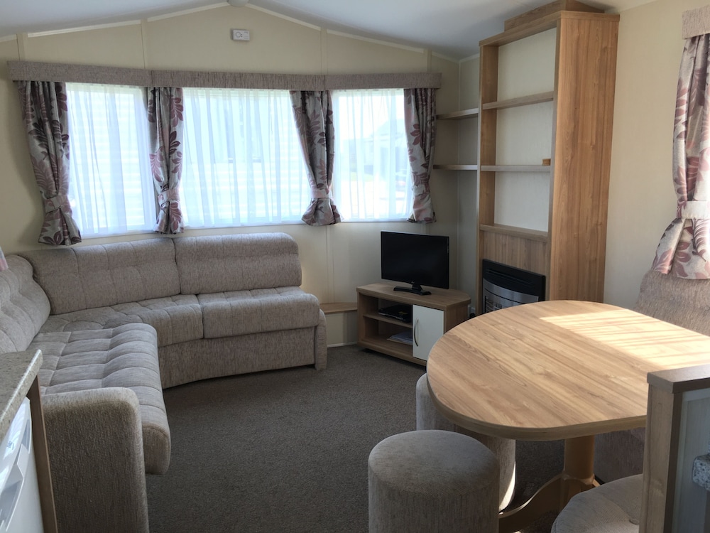 The Leas Beach Park 20/50