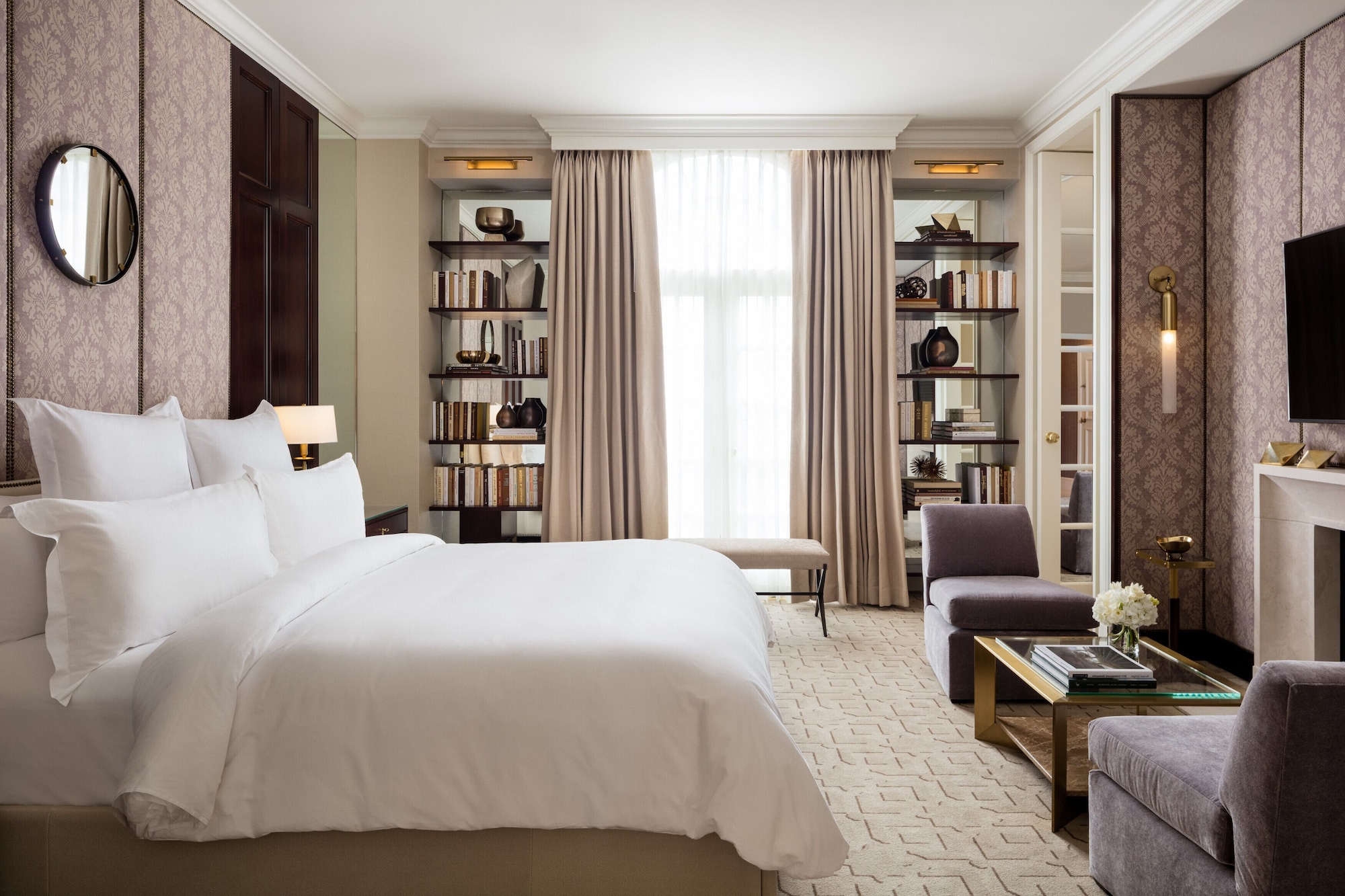 Manor, Suite, King Bed