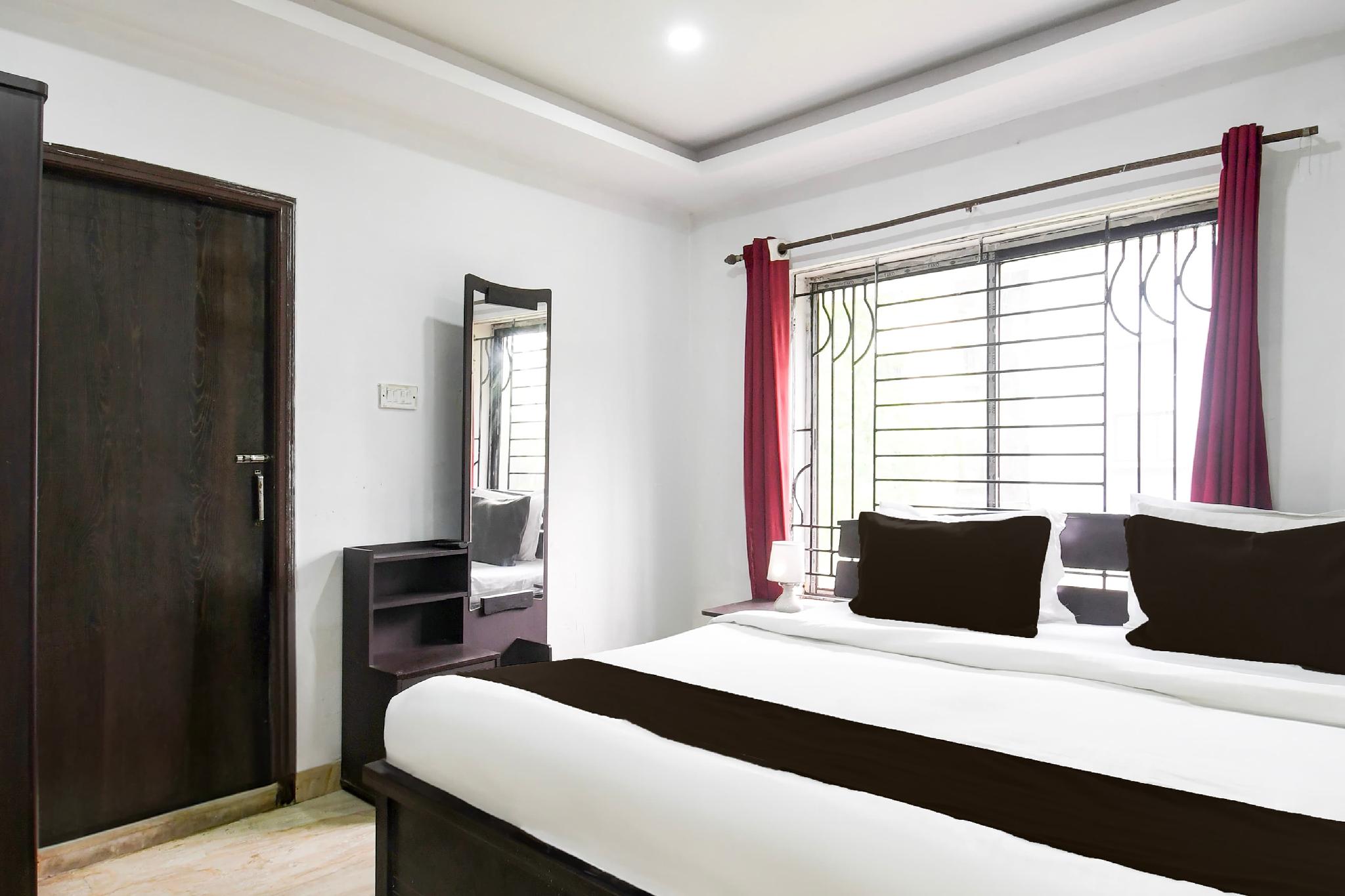 Oyo 8812 White Palace Hotel & Resort 16/56