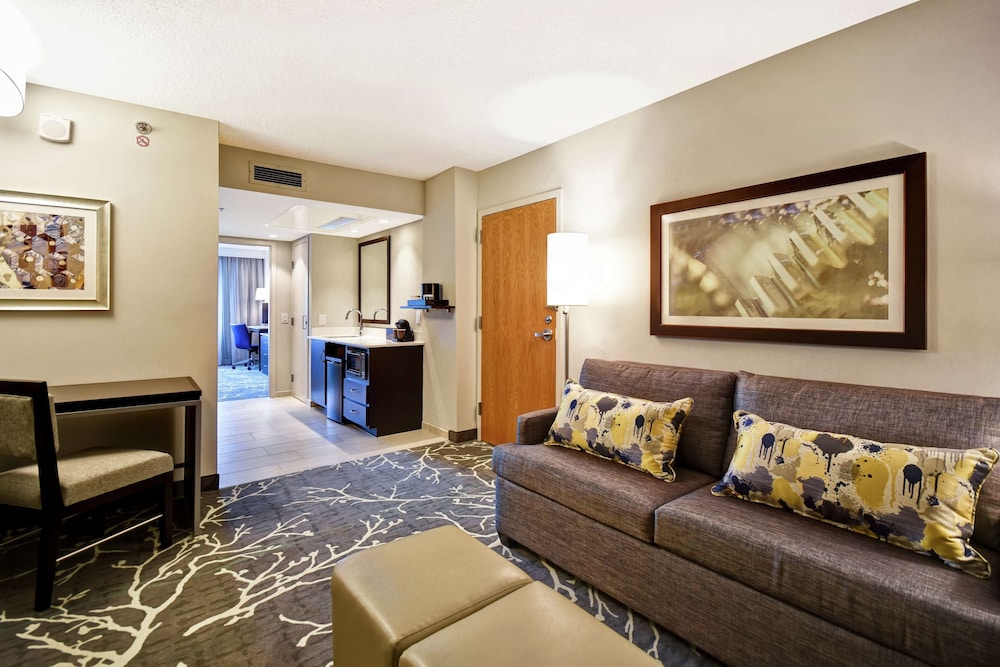 Embassy Suites by Hilton Raleigh Durham Research Triangle 42/71