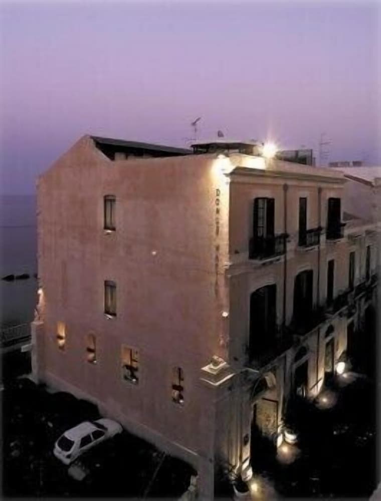 Domus Mariae Albergo 2/48