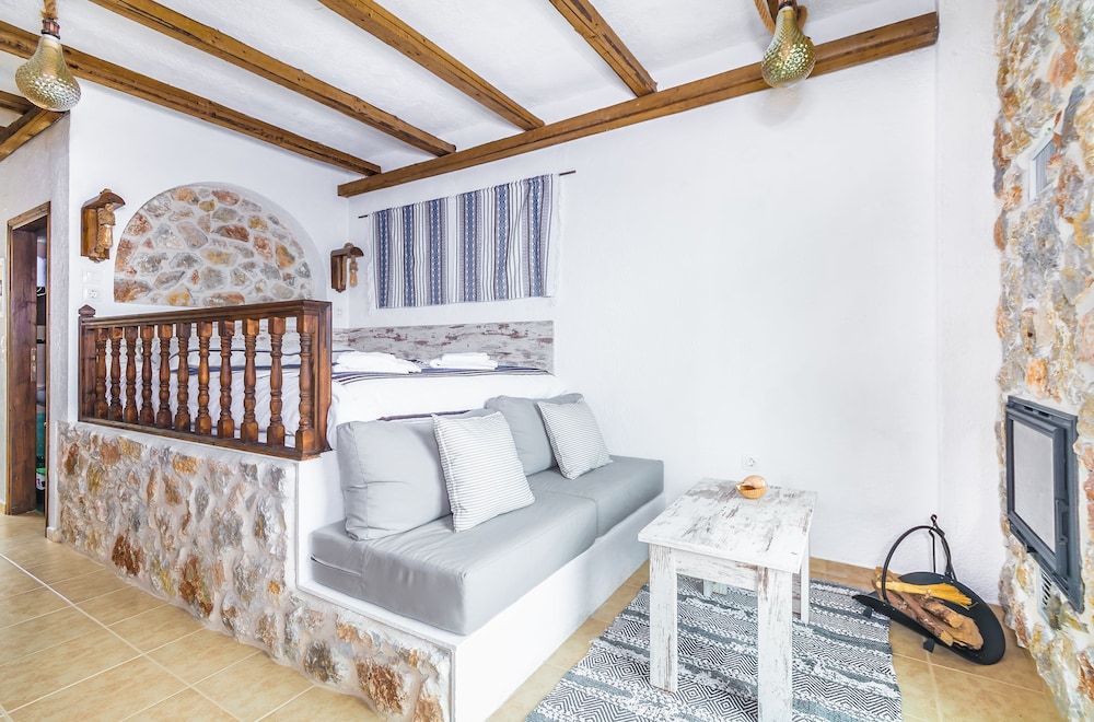 Limeri Traditional Guest House 30/50
