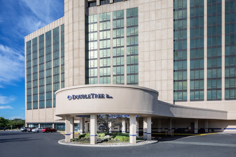 DoubleTree by Hilton Cherry Hill Philadelphia 45/46