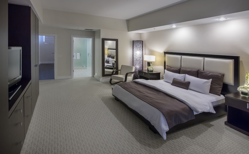 Provident Doral At the Blue Hotel 21/72