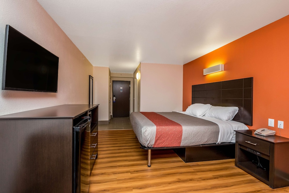 Motel6 Peoria, IL 31/66