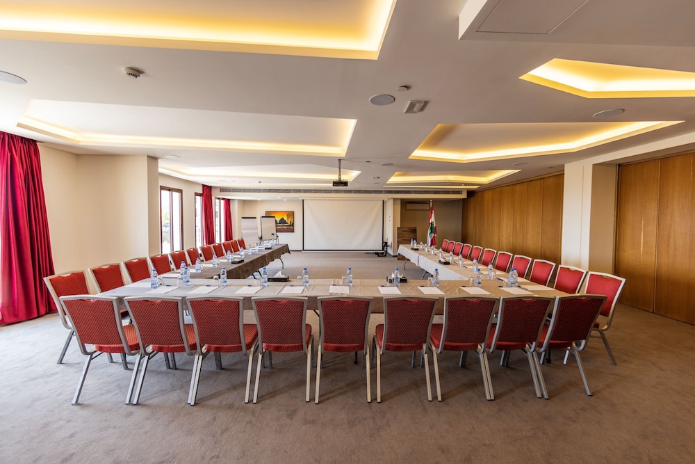 Majestic Byblos Grand Hotel 38/44
