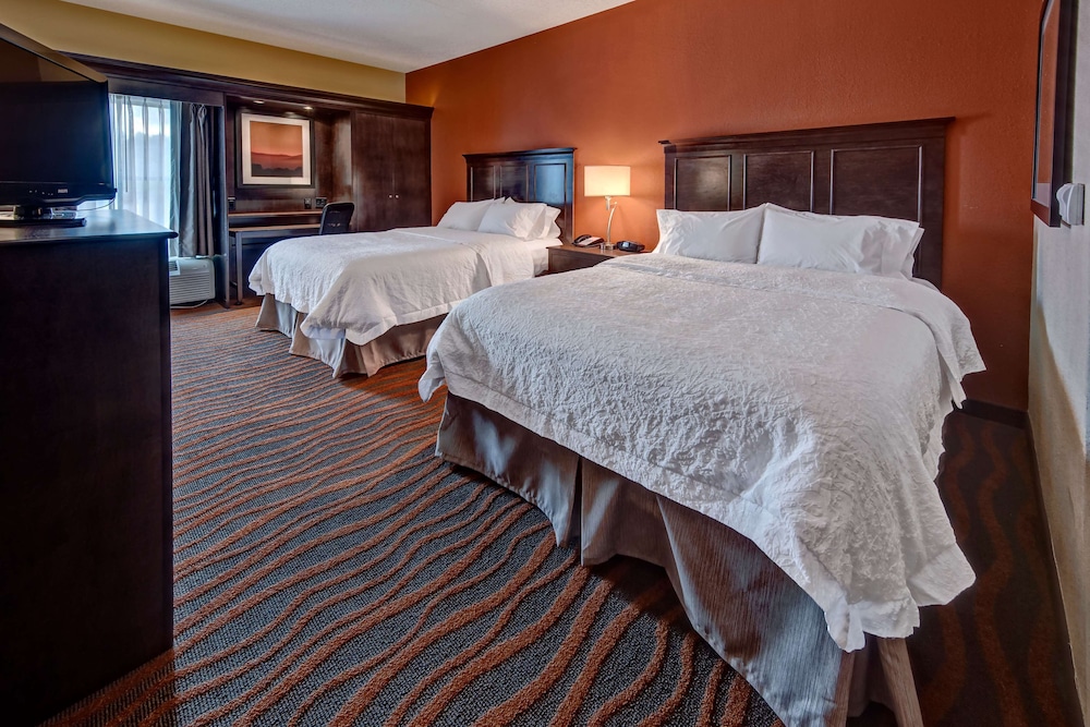 Hampton Inn Clarksville 26/77