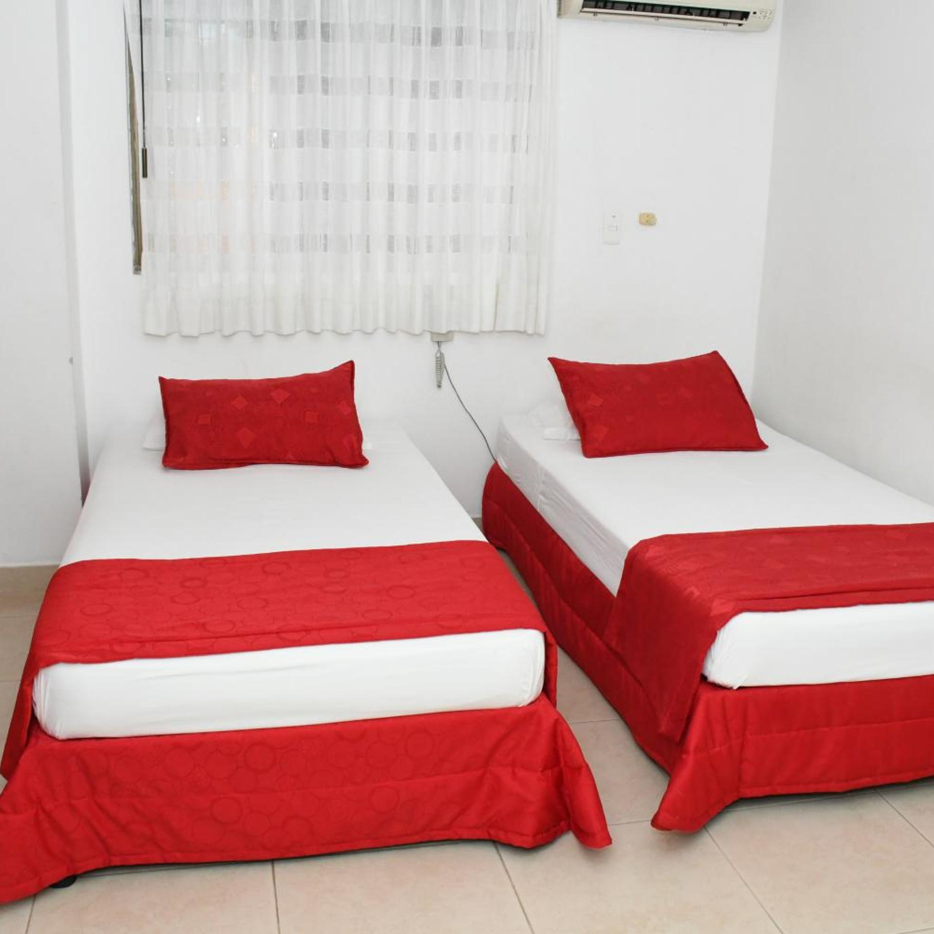 Aparta Hotel Los Cerezos 17/50