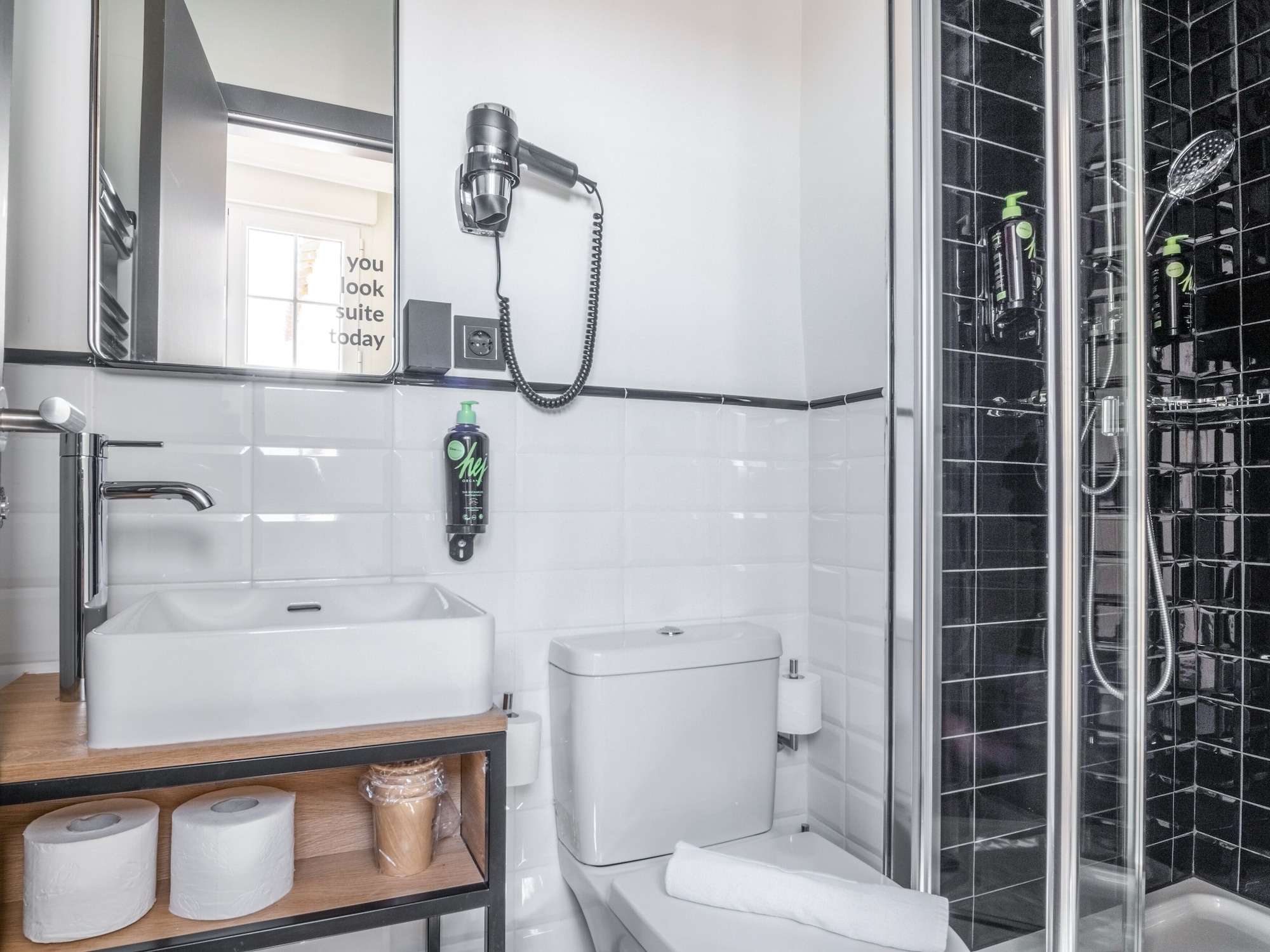 شقة بسرير كوين بغرفة نوم واحدة مع أريكة، Limehome Madrid Calle de la Madera 4/5