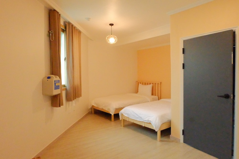 Hostel Espace 17/52