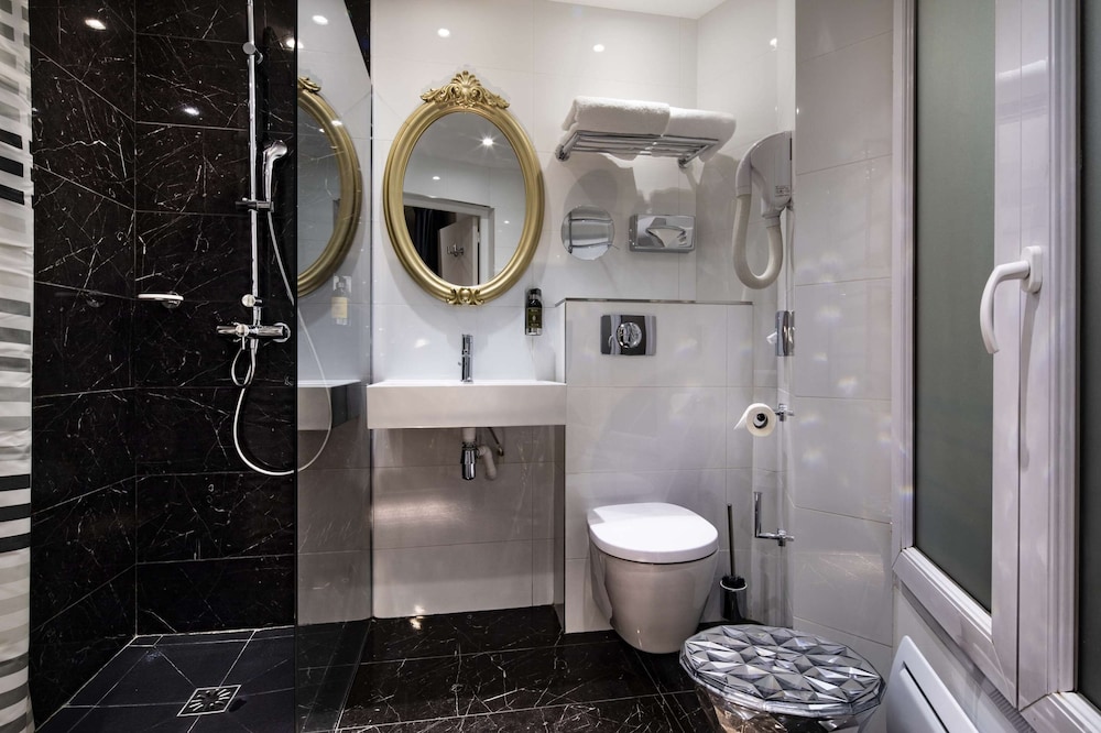 Hotel Montparnasse Saint Germain 10/76
