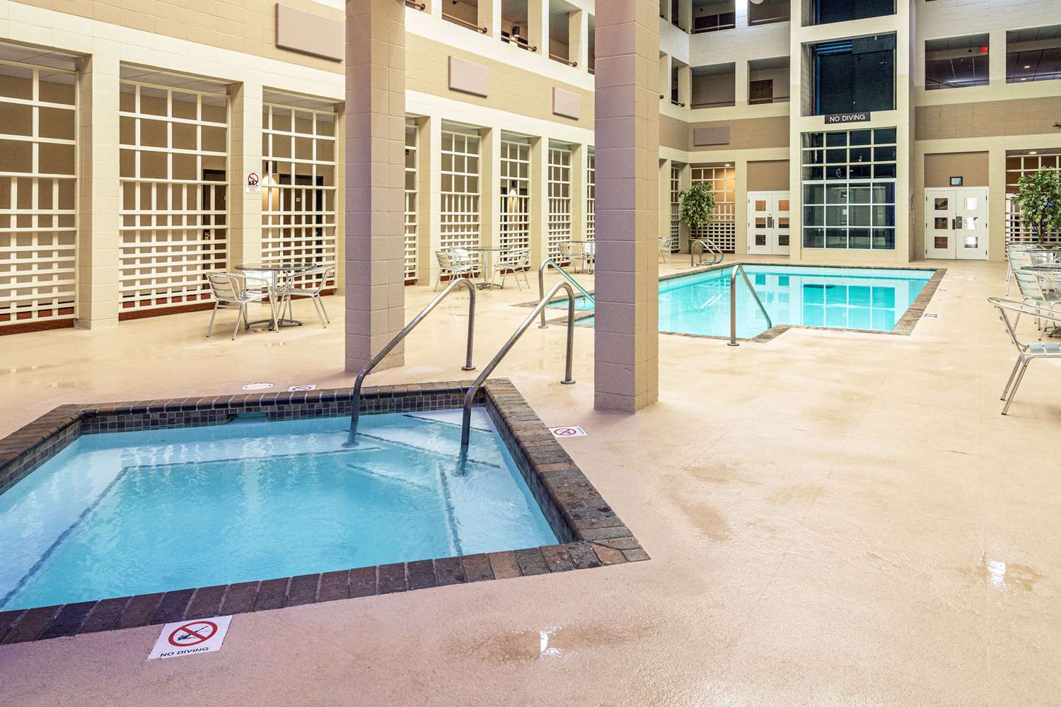 Quality Inn and Suites Virginia MN 14/25