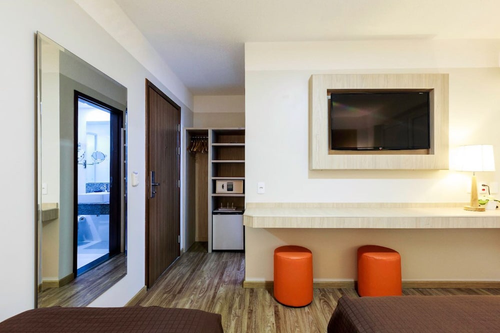 Luz Hotel by Castelo Itaipava 48/72