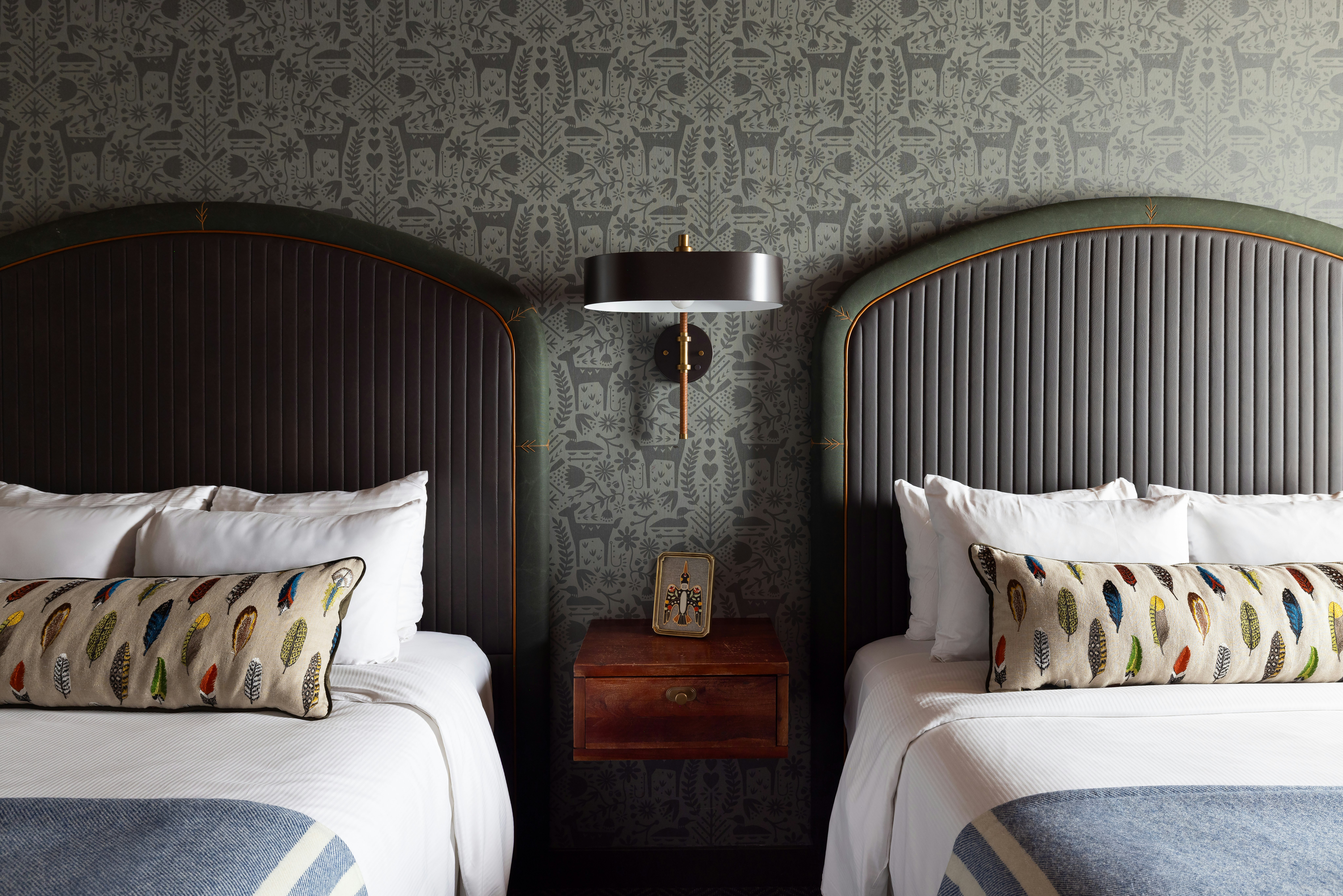 Hewing Hotel 12/81