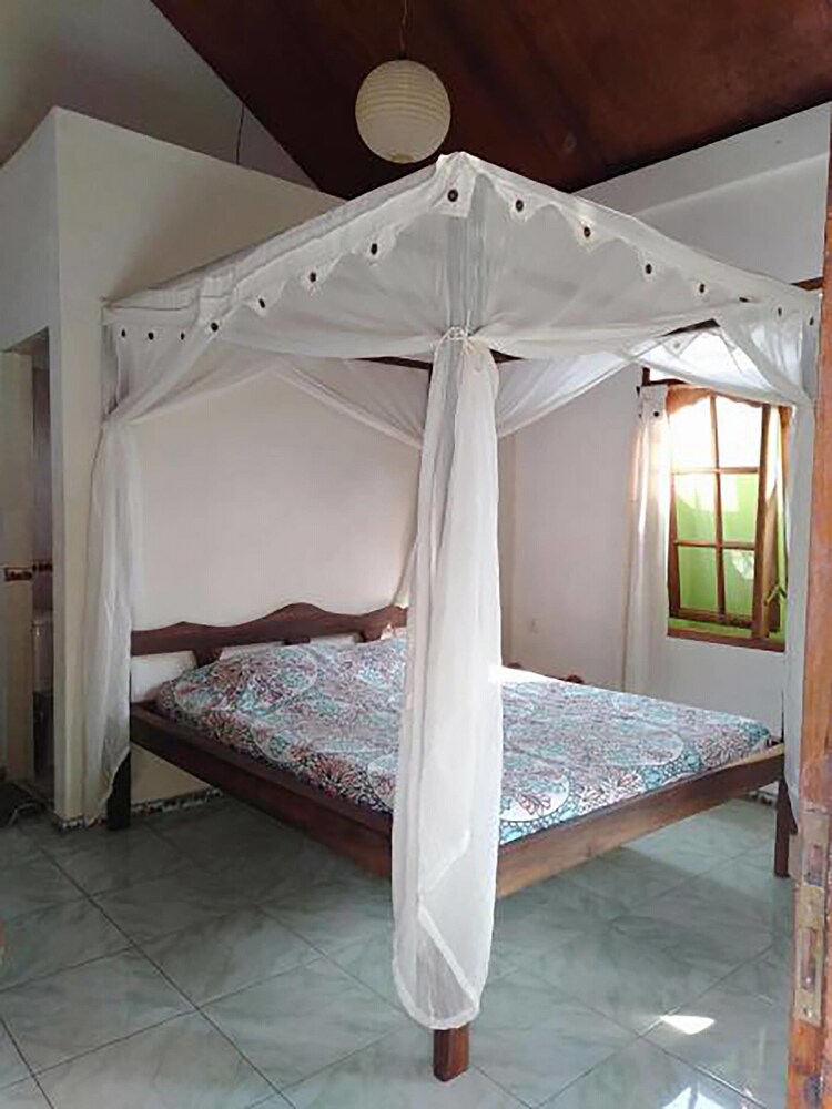 Bagus Bay Guest House 31/53