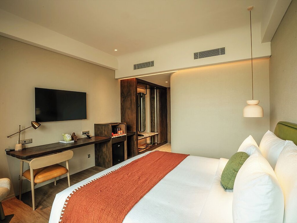 TROPICAL, STUDIO, KING BED