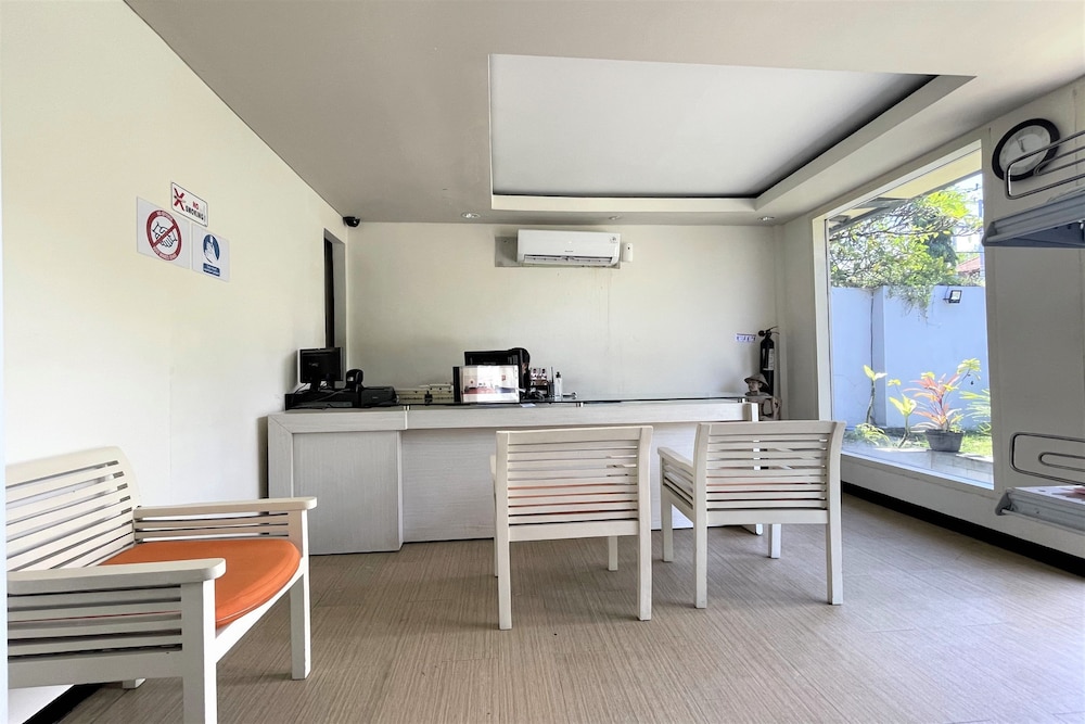 The Yani Hotel 4/57