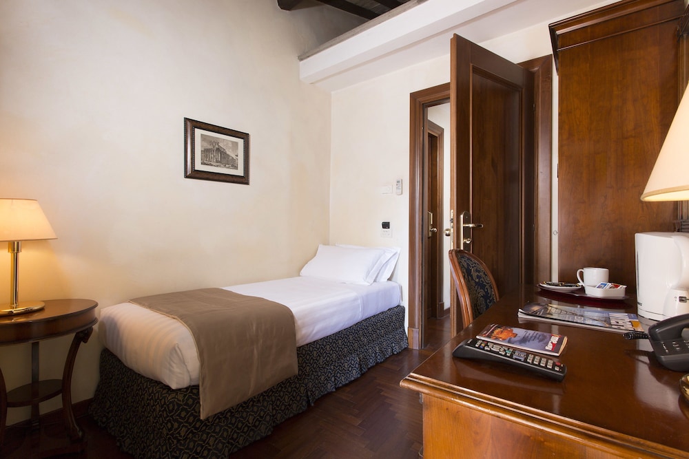 Hotel Teatro Pace 24/50