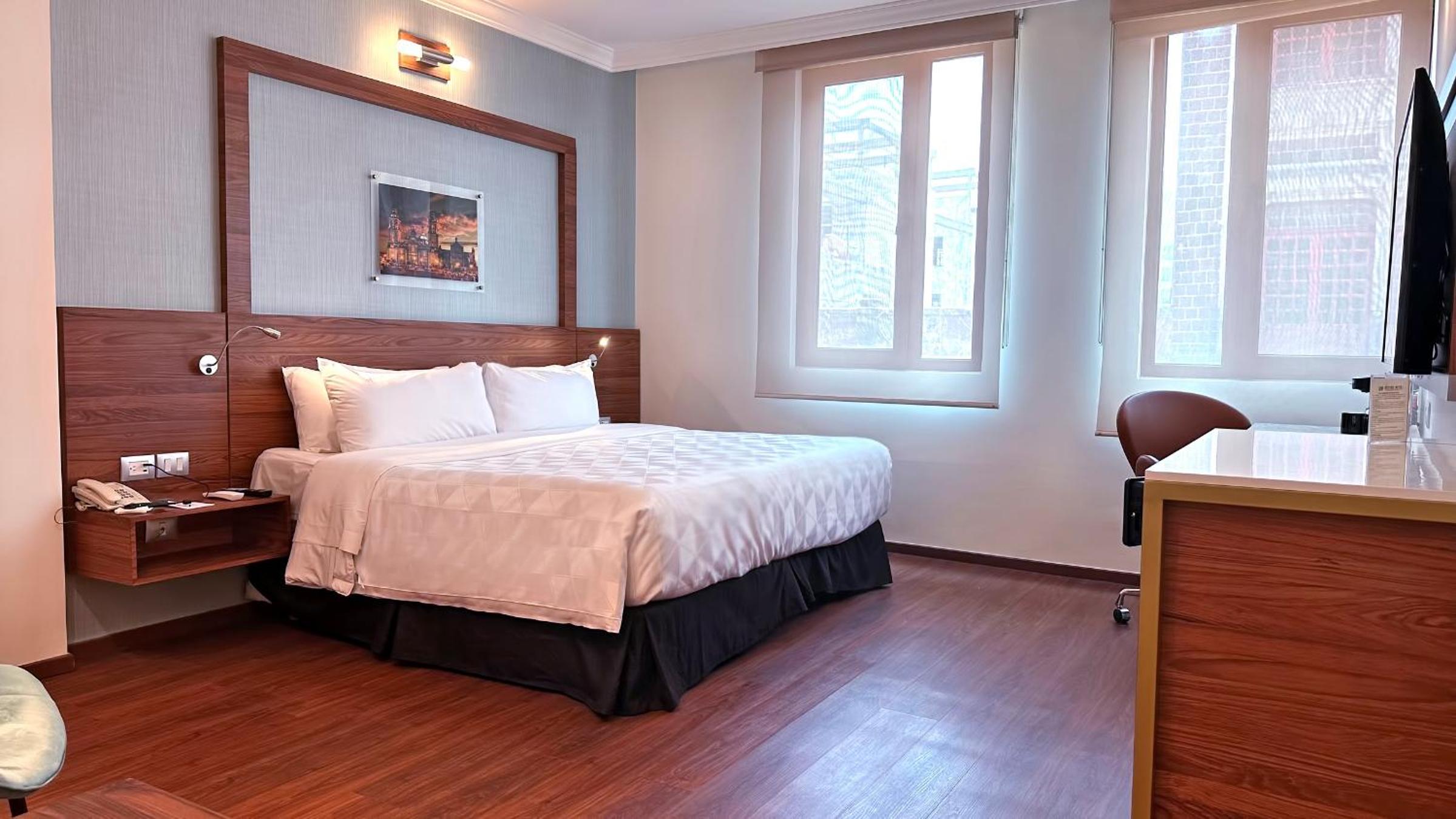 جناح جونيور، The Ritz Ex Tulip Inn 5/10