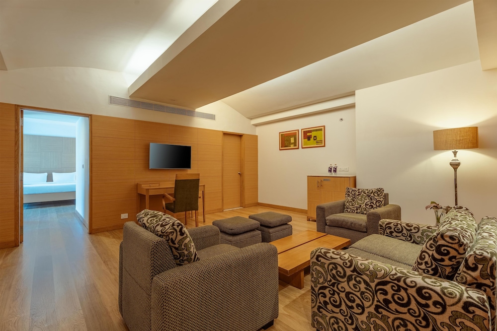 Park Plaza Chennai Omr 49/72
