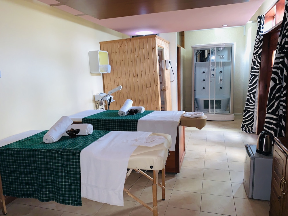 Tanga Beach Resort & Spa 18/50