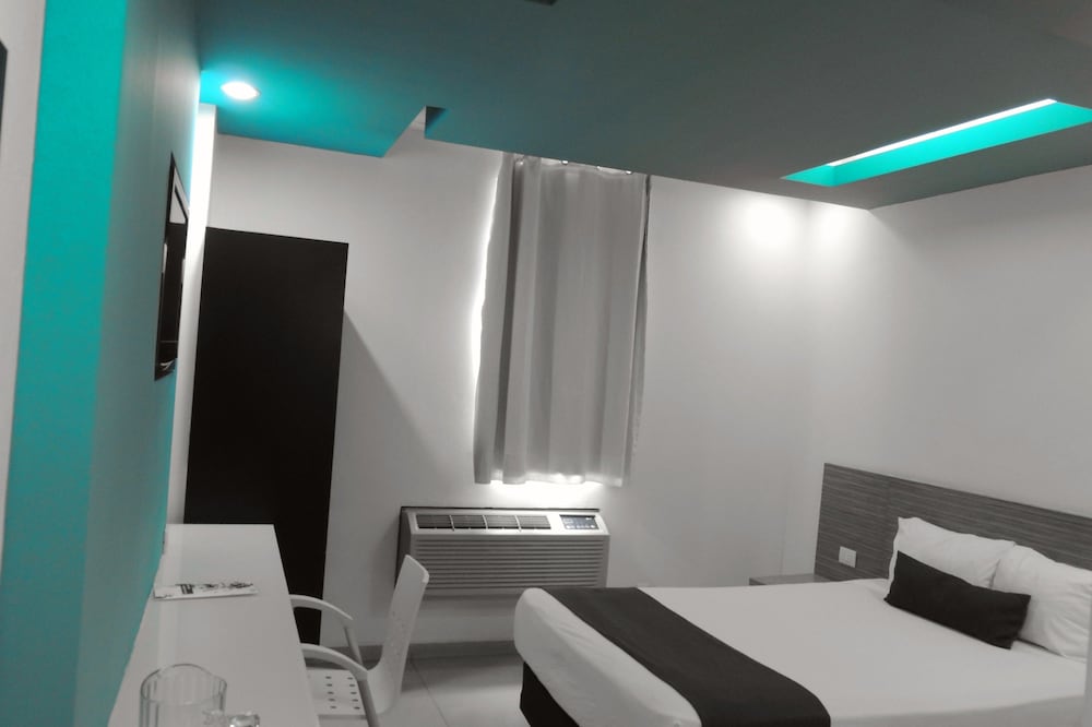 Nu Hotel 20/62
