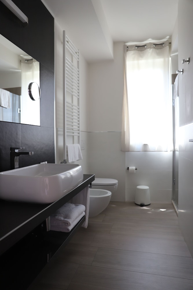 Smeraldo Suites & Spa 60/61