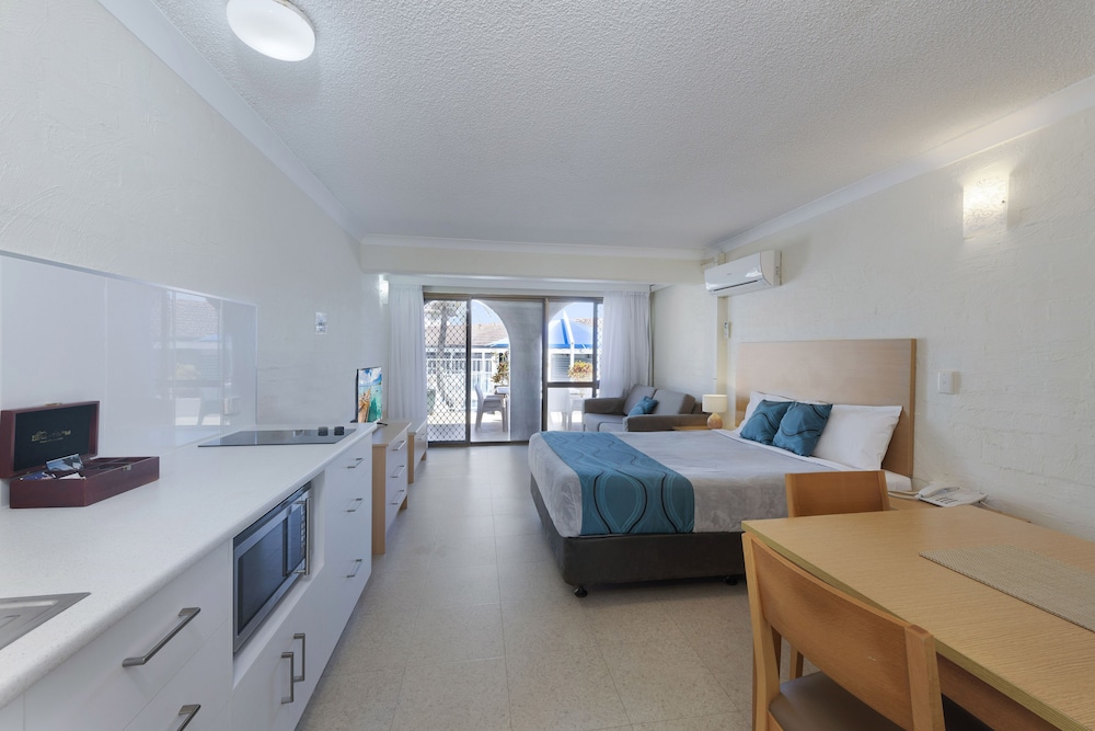 Don Pancho Beach Resort 19/50
