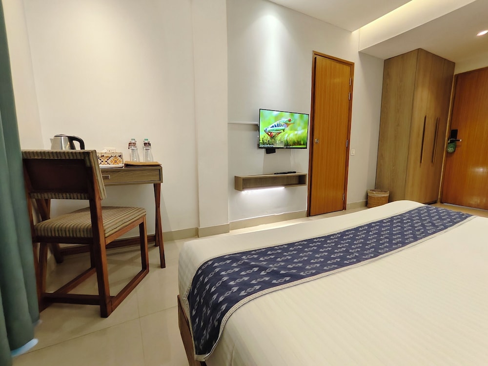 Hotel Nandini 33/70