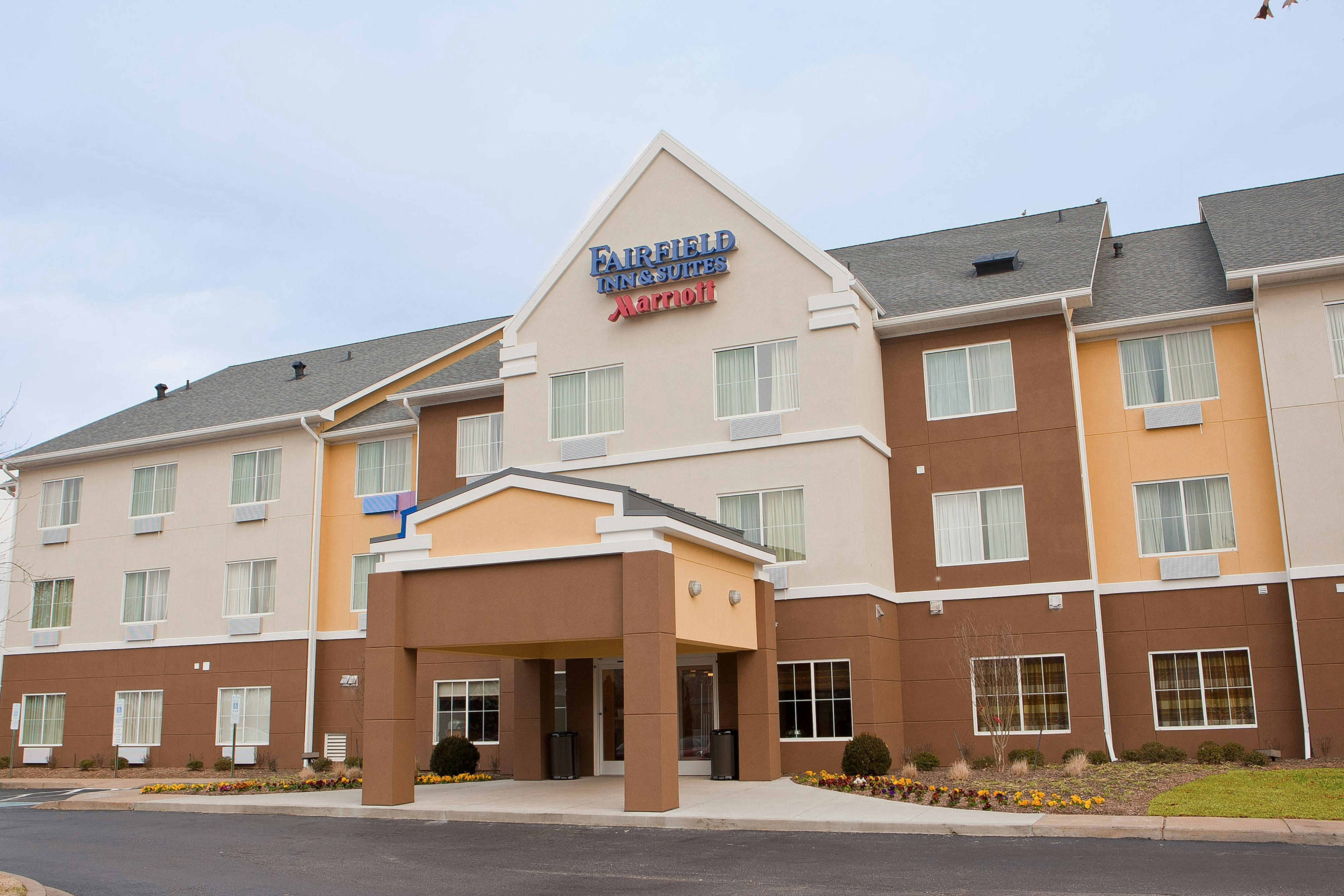 Fairfield Inn Suites Memphis East 21/21
