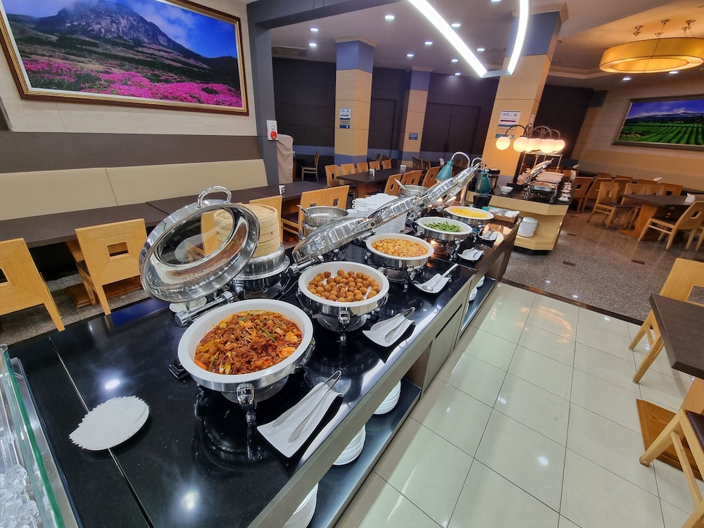 Sea Cliff Hotel Jeju 51/69