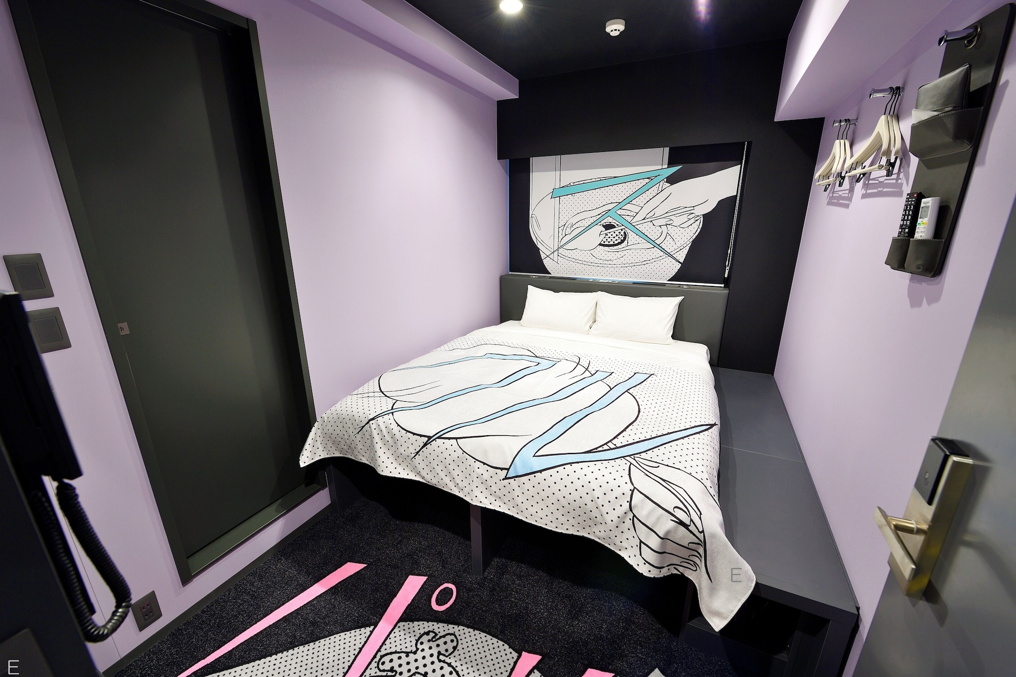 Hollywood Twin Room