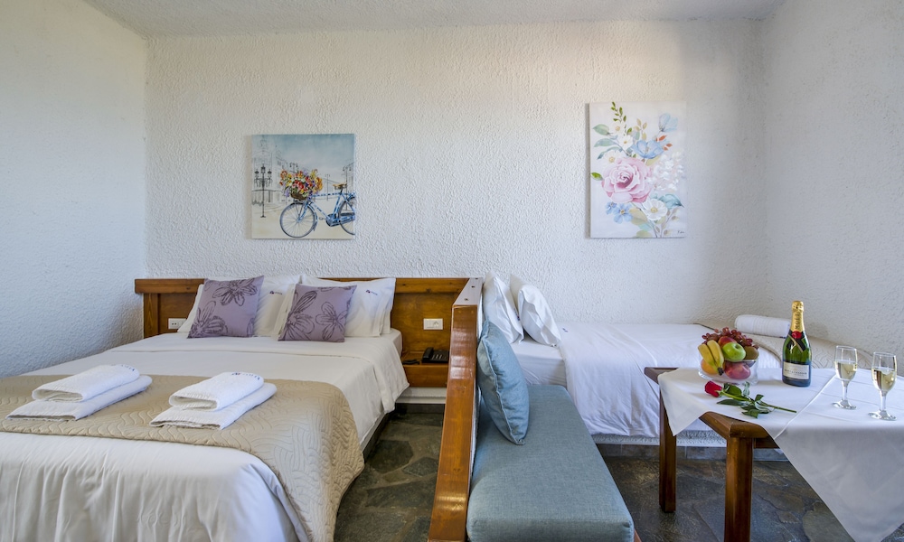 Folia Hotel Apartments 17/50