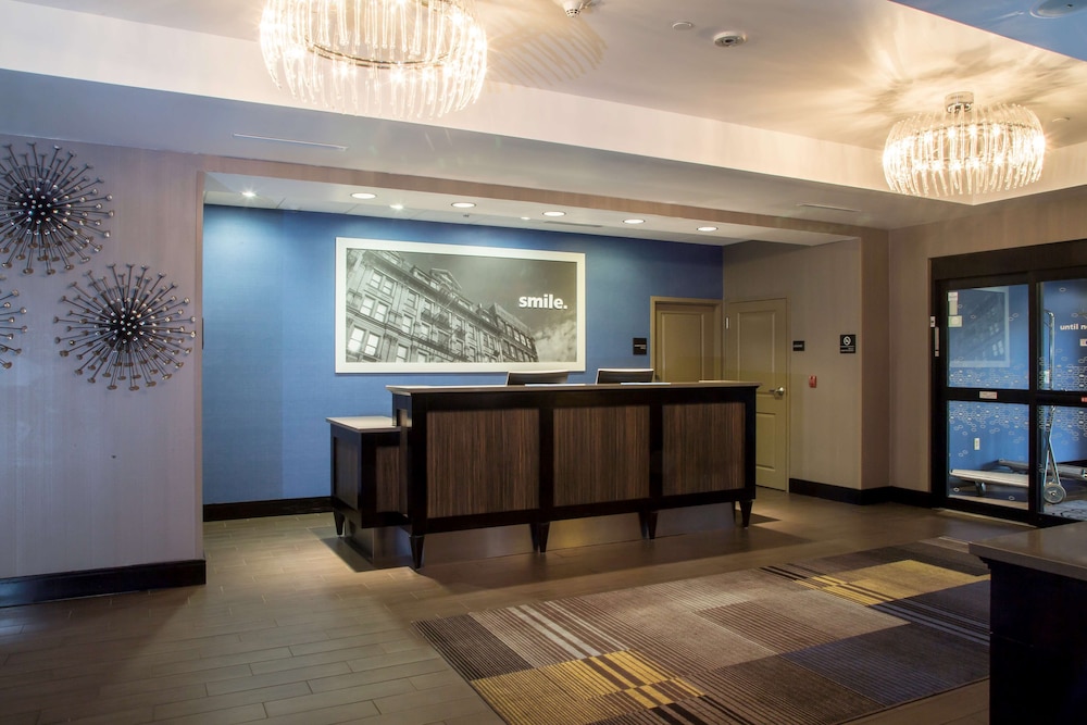 Hampton Inn Oxford Conference Center 10/82
