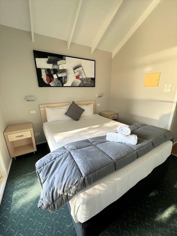TOOWOON BAY HOLIDAY PARK 10/30