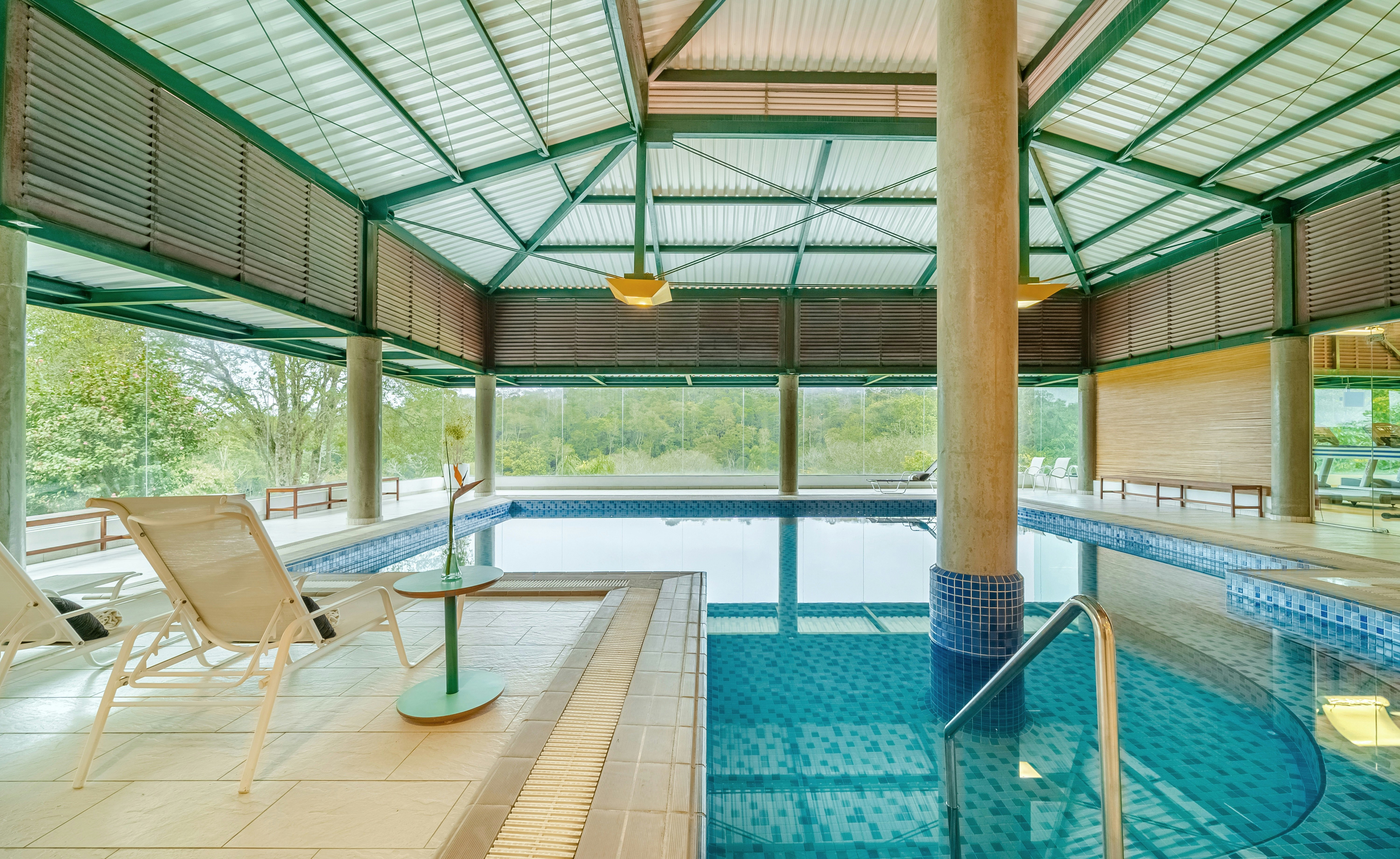 Almenat Embu das Artes, Tapestry Collection by Hilton 15/31