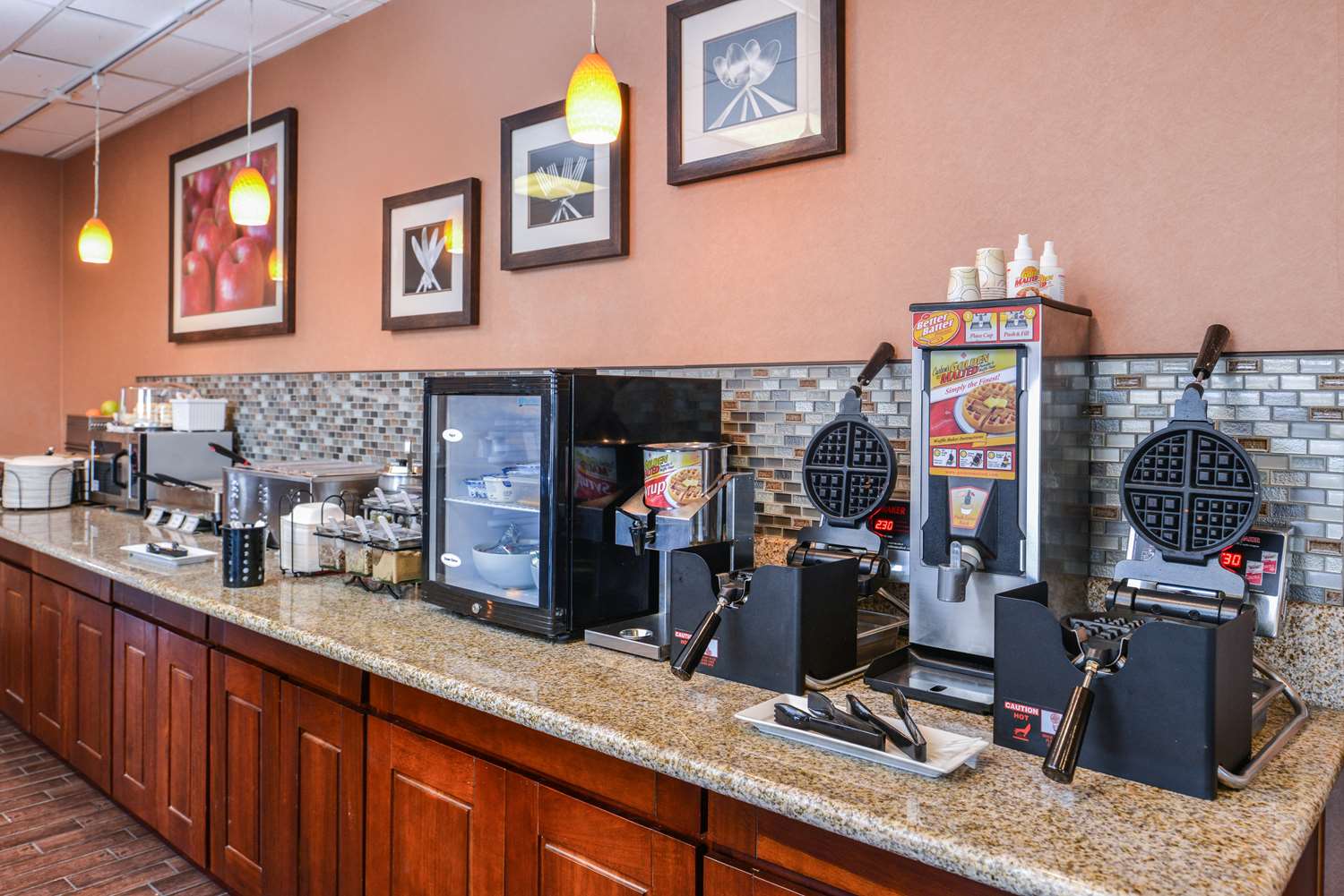 Best Western Plus Rama Inn 8/54
