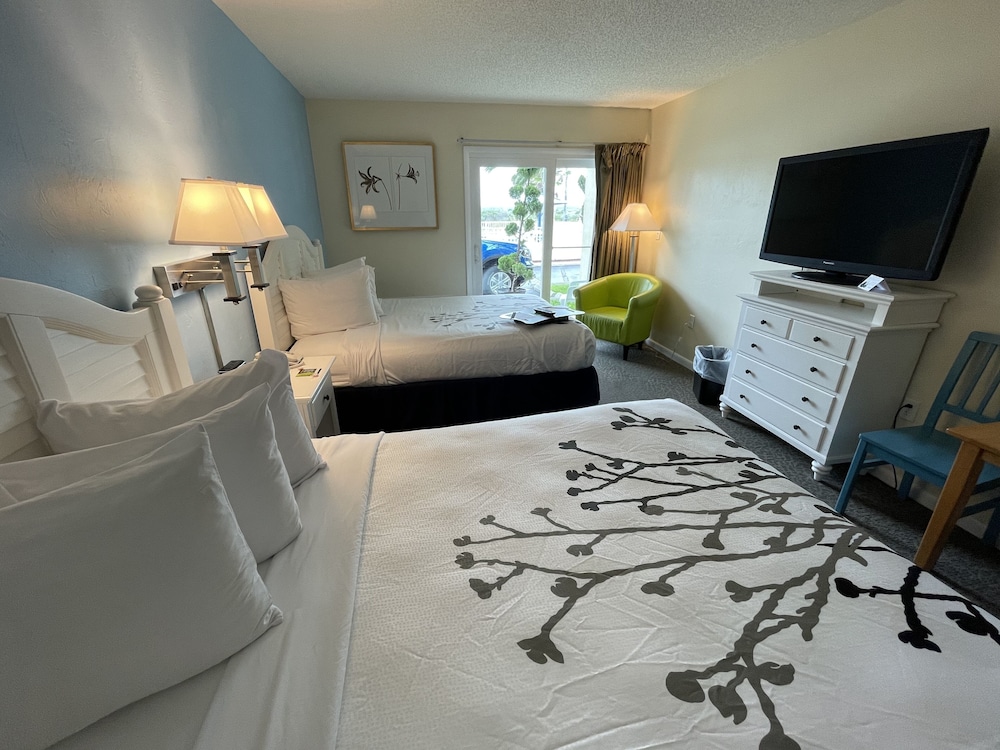 Ocean Sands Beach Inn 38/46